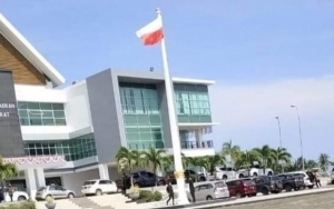 Heboh Bendera Merah Putih Terbalik, Staf Kantor DPRD Sulsel Akui Mengantuk Saat Memasang