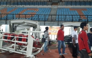 Polda Jatim Lakukan Olah TKP Usut Pelaku Perusakan Stadion GBT