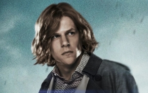 Warner Bros Berniat Garap Film Lex Luthor Usai 'Joker' Sukses Besar