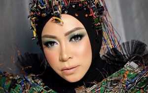 Klarifikasi Melly Goeslaw Usai Ngamuk Gaya Jadi Bahan Olokan di Pesta Halloween