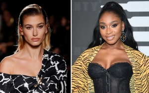 Hailey Baldwin Bela Normani Mati-Matian Usai Kena Komentar Rasis Saat Halloween