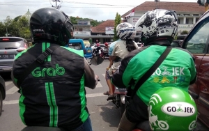 Viral Driver Ojol Mirip Jennie BLACKPINK, Langsung Ramai Ditanyai Akun Medsos
