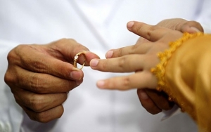 Sepasang Pengantin Di Subang Menikah Dengan Mahar Padi, Ternyata Ini Alasannya
