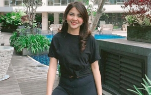 Kesha Ratuliu Berhijab Kejutkan Keluarga Sampai Bikin Suami Mona Ratuliu Menangis Terharu