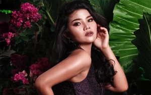 Rosa Meldianti Tiru Nia Ramadhani Tak Bisa Kupas Buah Jeruk Malah Bikin Jijik