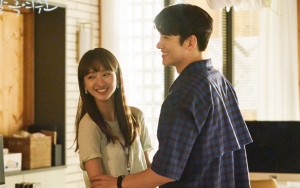 Ji Chang Wook - Won Jin Ah Cs Super Akrab di Lokasi 'Melting Me Softly', Chemistry Tuai Pujian