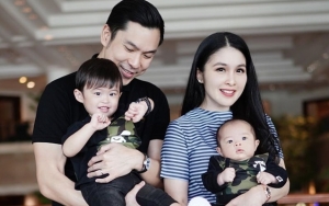 Sandra Dewi Baptis Anak di Ultah Nikah, Reaksi Raphael 'Tuan Muda' Bikin Gemes Saat Tak Diajak Foto