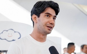 Penampilan Reza Rahadian Saat Jadi Masa Tua BJ Habibie di Film 'Habibie & Ainun 3' Bikin Syok