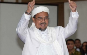 Rizieq Shihab Heboh Mengaku Tak Bisa Pulang, Imigrasi Bantah Keluarkan Surat Cekal