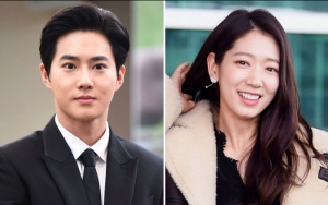 Suho EXO dan Park Shin Hye Pakai Sepatu Couple?