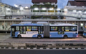 Tayangkan Video Vulgar Dalam Bis, TransJakarta Minta Maaf
