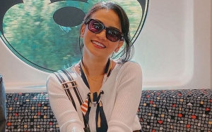 Vanessa Angel Pamer Baju Baru Pemberian Mas-Mas, Bagian Dada Menonjol Disorot