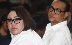 Dituntut 1,5 Tahun Rehabilitasi Bareng Suami, Nunung Langsung Bungkam dan Pasang Wajah Sedih