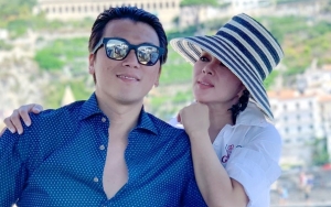 Reino 'Dipepet' Sahabat Cantik Syahrini, Jaket Couple Diledek Tanda Jodoh