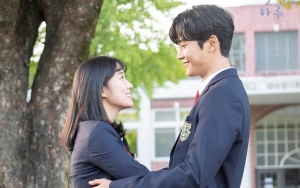 Kelakuan Bucin Rowoon Lebay Jaga Kim Hye Yoon di 'Extraordinary You' Bikin Gemas