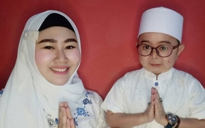 Istri Daus Mini Nangis Karena Tak Kunjung Hamil Di Hari Ulang Tahun