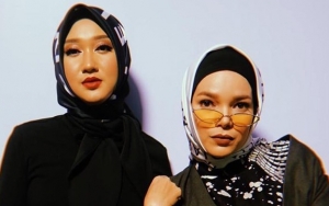 Dian Pelangi Lepas Status Janda, Dewi Sandra Bocorkan Foto-Foto Pernikahannya