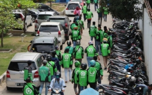 Viral Rombongan Driver Ojol Nekat Bawa Jenazah Bayi Dari Rumah Sakit, Ini Alasannya