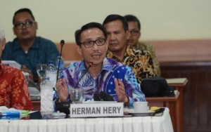 Pimpinan KPK Gugat UU Baru ke MK, Tuai Sanjungan Dari Komisi III DPR