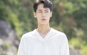 Terkenal Berkat 'Extraordinary You', Foto Imut Lee Jae Wook Di Album Kelulusan Sekolahnya Jadi Viral
