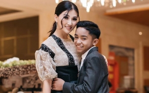 Betrand Peto Ciumi Sarwendah Sebelum Berangkat Sekolah Tuai Pro Kontra