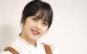 Gagal Debut sebagai Idol, Kim Bo Ra Penuh Semangat Jadi Penata Rias di Foto Adegan 'Touch'