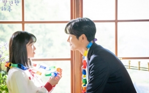 Ciuman Mesra Kim Hye Yoon dan Rowoon di Episode Terakhir 'Extraordinary You' Bikin Fans Bahagia