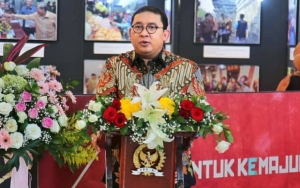 Fadli Zon Kritik Pidato Nadiem Makarim: Kesejahteraan Guru Tak Jadi Perhatian Utama