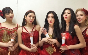 Red Velvet Bawakan Lagu Misterius Di Konser Solo 'La Rouge', Fans Minta Hal Ini