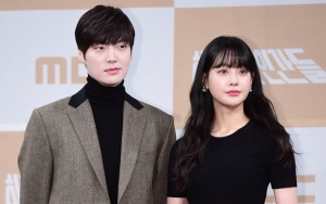 Ahn Jae Hyun dan Oh Yeon Seo Cari Aman Ogah Pose Mesra di Jumpa Pers 'Love With Flaws'