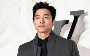 Gong Yoo Malu-Malu Jalani Kencan Buta di Teaser 'Lee Dong Wook Wants To Talk'