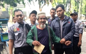 Pengemis Ini Terciduk Razia, Ransel Berisi Uang Tunai Rp 194,5 Juta Bikin Syok
