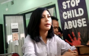  Anak Dibawa Kabur Suami KDRT, Karen Idol Mengadu Ke KPAI