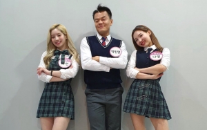 Interaksi Bos JYP dengan Dahyun dan Nayeon Twice di 'Ask Us Anything' Jadi Sorotan Netizen Korea
