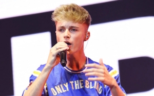 Penyanyi Asal Inggris, HRVY Joget Dangdut Saat Jadi Bintang Tamu Di ’Indonesian Idol' 
