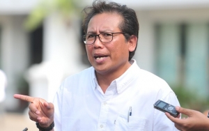 Tanpa Pemberitahuan, Jubir Jokowi Datang ke Lokasi Ledakan di Monas