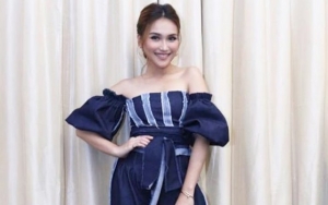  Berharap Dipinang Pangeran, Ayu Ting Ting Mengamini Ramalan Nikah Tahun Depan