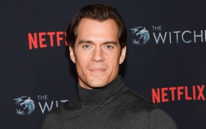Henry Cavill Beri Kode 'Man of Steel 2' Siap Digarap