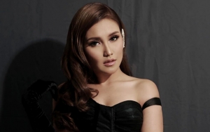 Sang Ibu Dibully Warganet, Ayu Ting Ting: Makannya Jangan Main Instagram