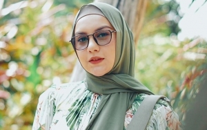 Vakum dari Dunia Hiburan, Irish Bella Belajar Bikin Kue hingga Perkenalkan 'Anggota' Keluarga Baru