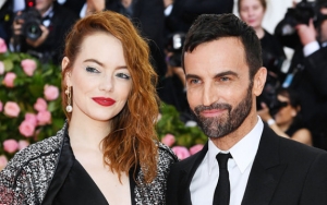 Emma Stone Tunangan dengan David McCary Produser 'SNL'