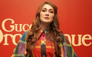 Luna Maya Tampil Cantik di Acara Fashion Jepang, Teman Faisal Beri Lirikan Kode Desak Jadian?