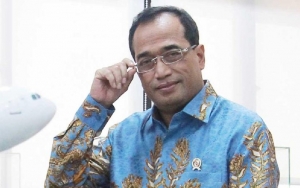 Menhub Tunjuk Direktur Keuangan Jadi Plt Dirut Garuda, Bagaimana Kiprahnya?