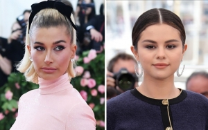 Hailey Baldwin Terang-Terangan Bicara Soal Rumor Perseteruan dengan Selena Gomez