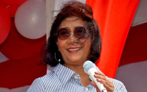 Gibran Rakabuming Kena Sentil Susi Pudjiastuti Usai Jajan Es Teh Pakai Plastik