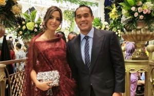  Nia Ramadhani dan Suami Tampil Mewah di Kondangan, Kalung Emas Panjang Menjuntai Disorot