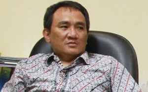 Diancam Bakal Digebuki Politisi PDIP di Depan Anak Istri, Andi Arief: Saya Tunggu