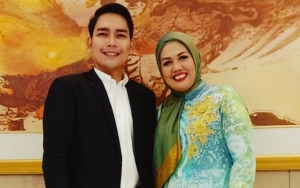 Pacar Brondong Ely Sugigi Beri Kode Cinta Setulus Hati, Bakal Nikah Tahun 2020? 