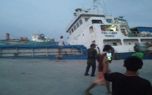Tak Ada Korban Jiwa, Kapal Tol Laut Pengangkut 1.700 Ton Semen Tenggelam di NTT