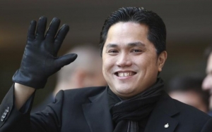 Sedang 'Bersih-Bersih', Erick Thohir Kini Justru Diisukan Berproyek di Garuda Indonesia